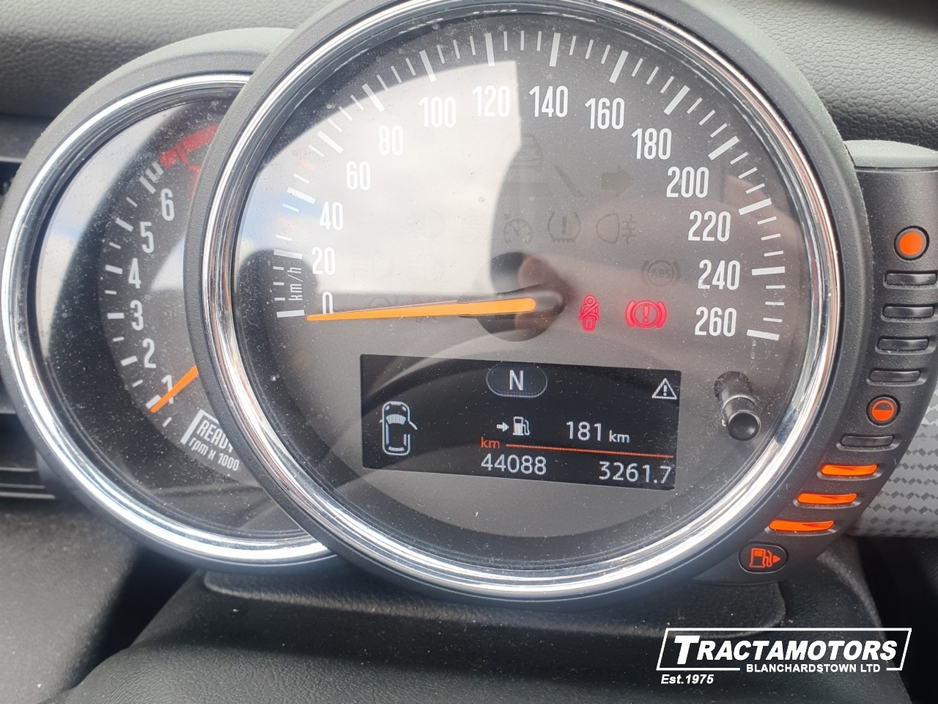 2016 MINI Convertible COOPER €15,999