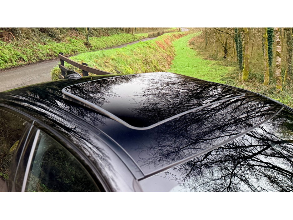 2020 BMW 3 Series - image 8