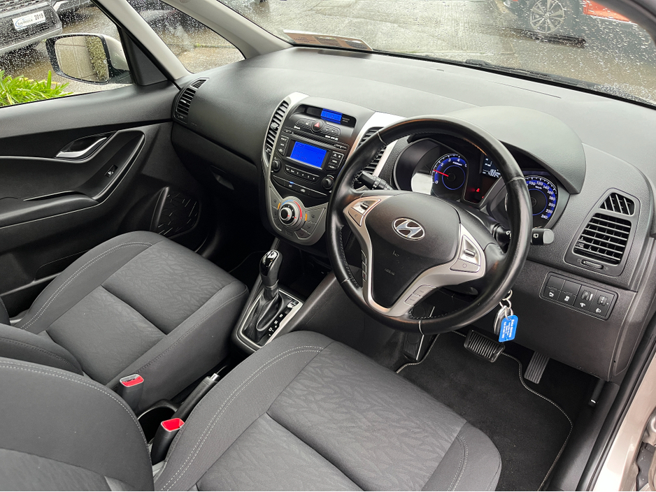 2018 Hyundai ix20 - image 14