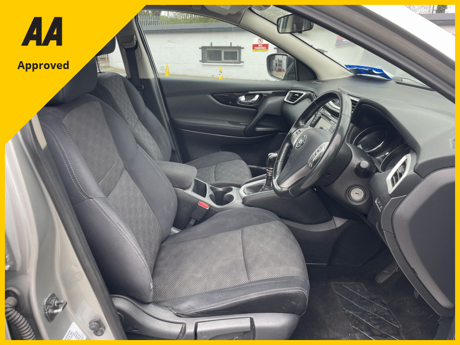 2015 Nissan Qashqai - image 6