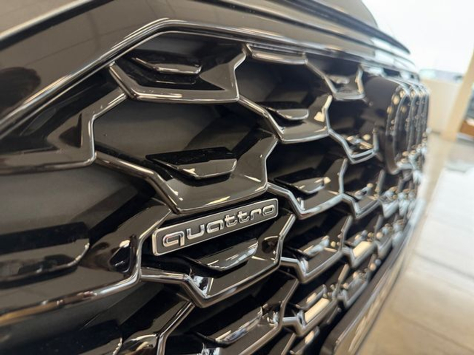 2023 Audi Q5 - image 25