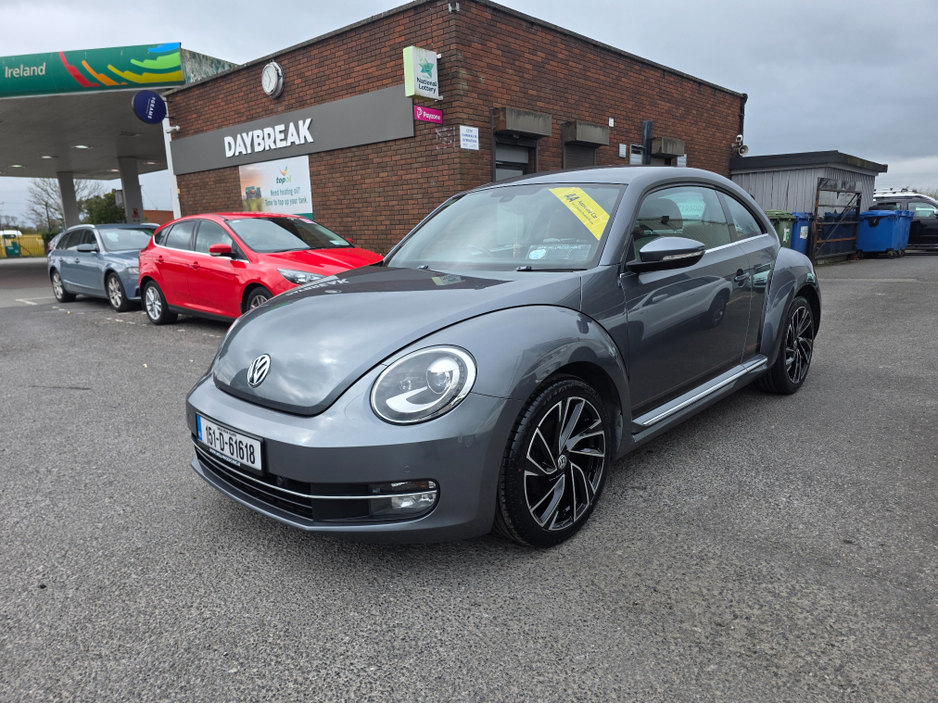 2015 Volkswagen Beetle - image 13