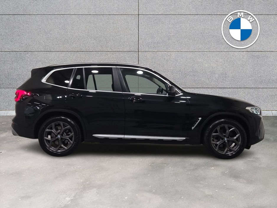 2023 BMW X3 - image 25
