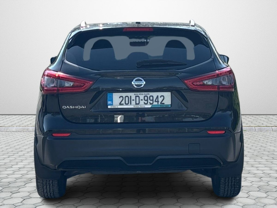 2020 Nissan Qashqai - image 10