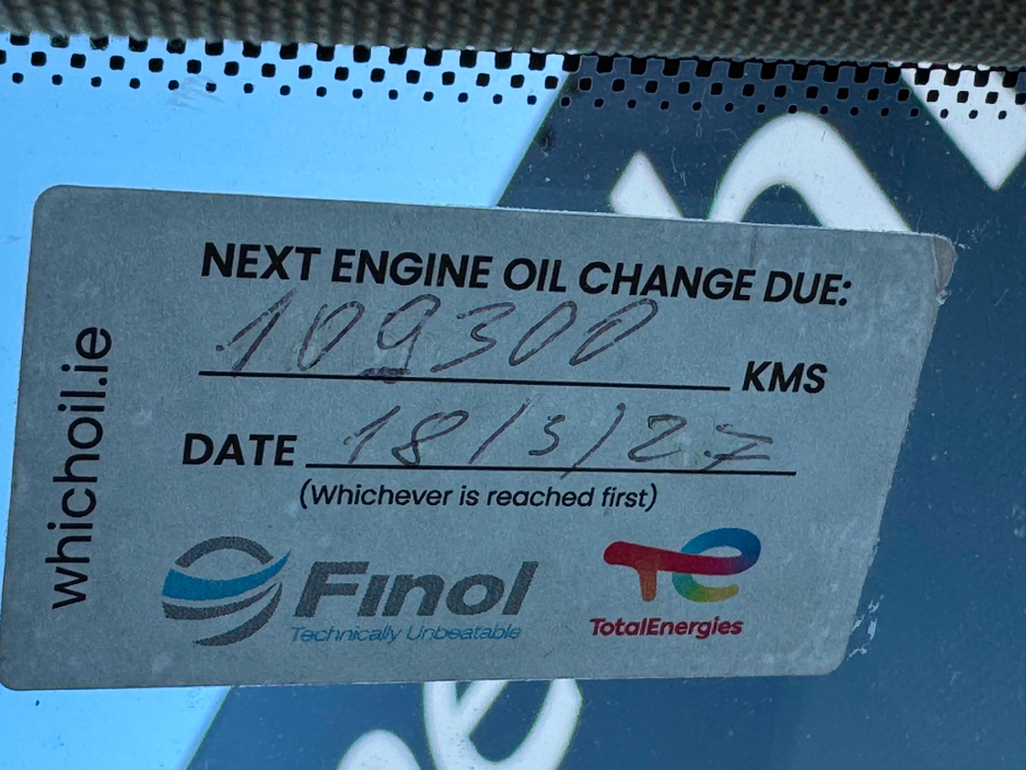 2014 Volkswagen Golf - image 37