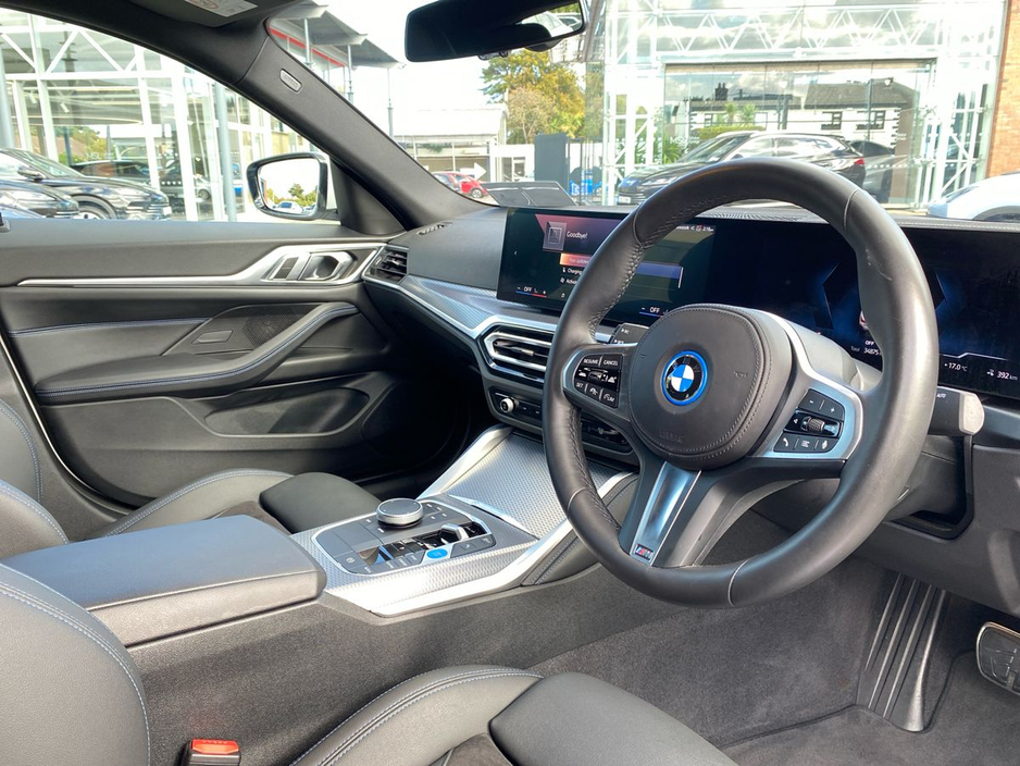 2024 BMW i4 - image 9