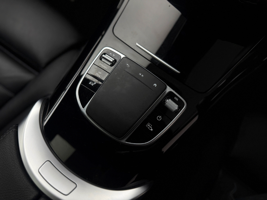 2023 Mercedes-Benz EQC - image 21