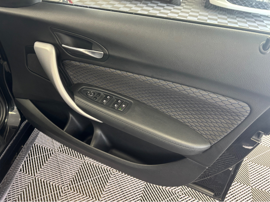 2015 BMW M1 - image 7