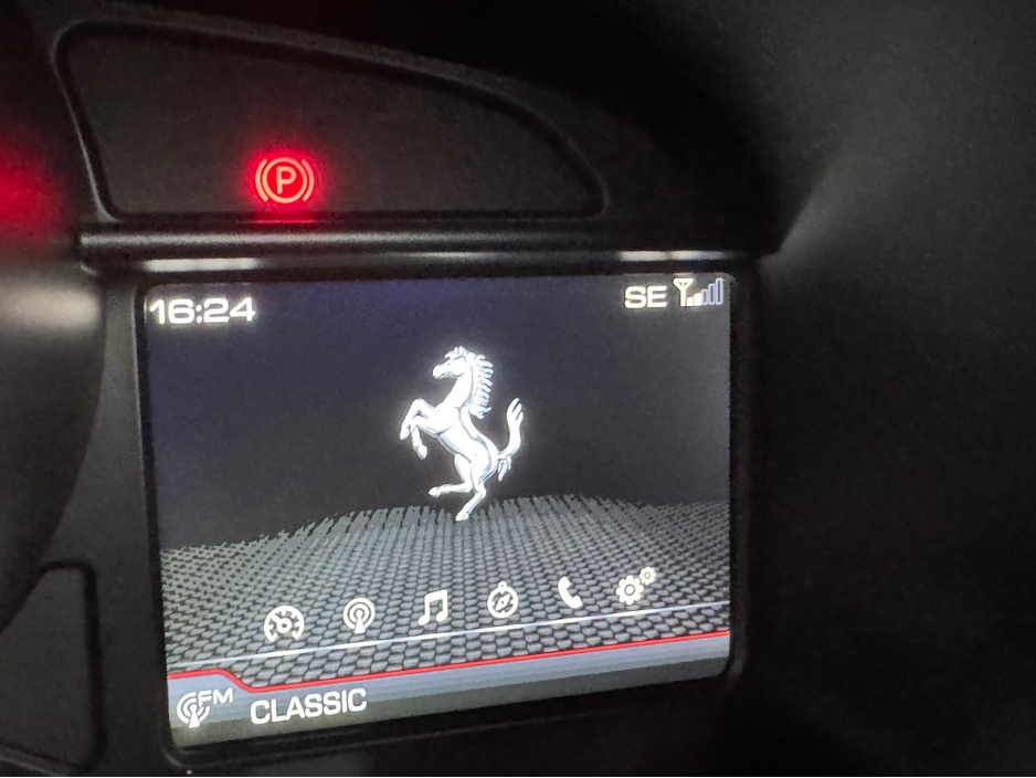 2020 Ferrari F8 - image 21