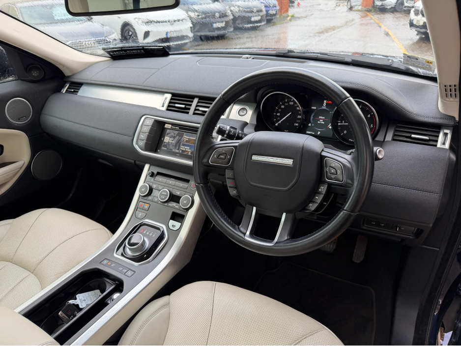 2017 Land Rover Range Rover Evoque PANORAMIC ROOF..CREAM LEATHER..2 KEYS €23,950