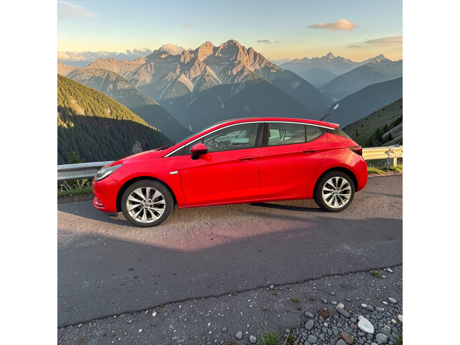 2016 Vauxhall Astra - image 11