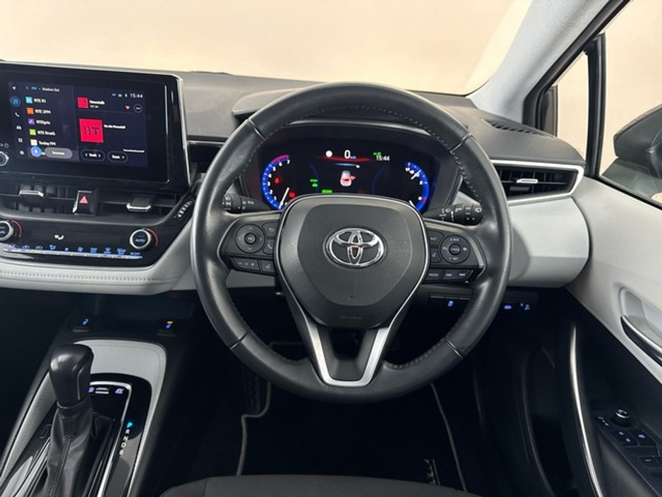 2023 Toyota Corolla SOL H/B Hybrid €28,950