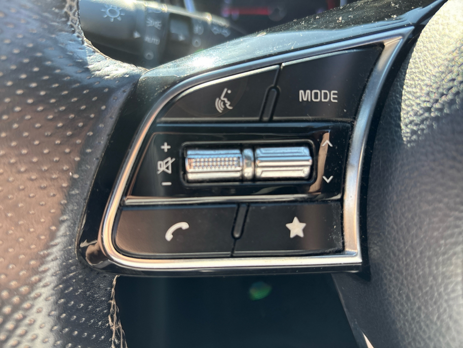 2022 Kia Ceed - image 14