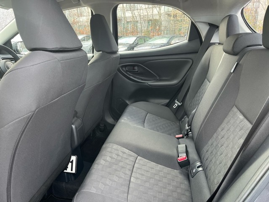 2024 Toyota Yaris YARIS HYBRID 1.5 LUNA €25,950