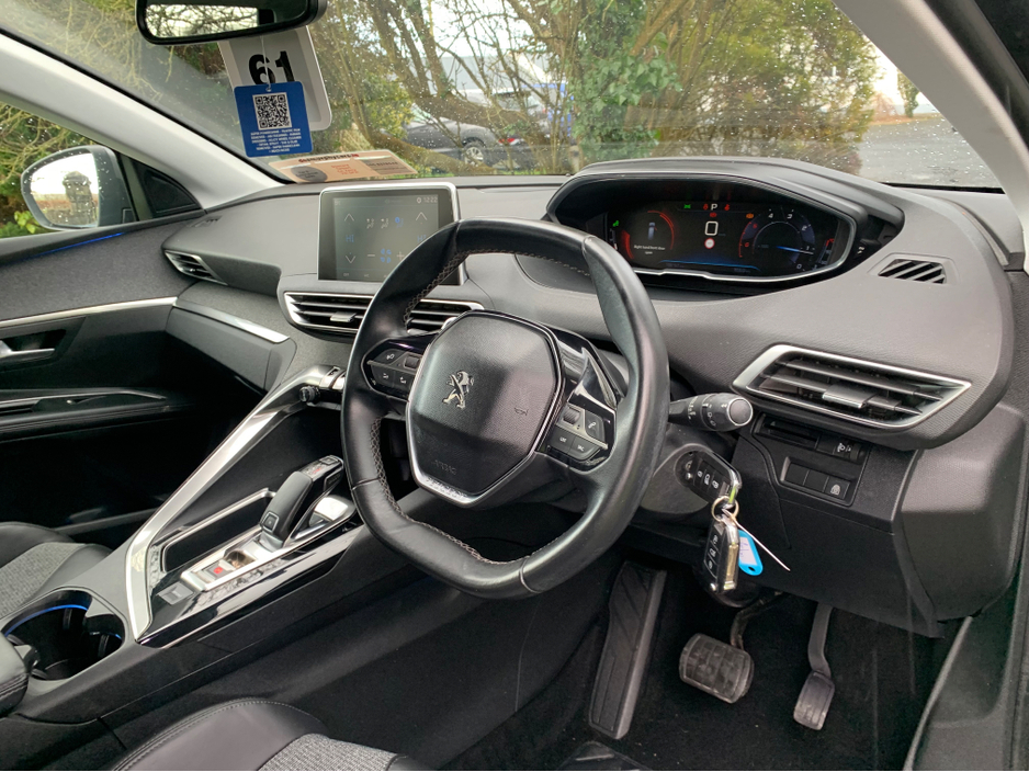 2018 Peugeot 5008 ALLURE 1.6 BLUE HDI 120 4 AUTOMATIC €17,995