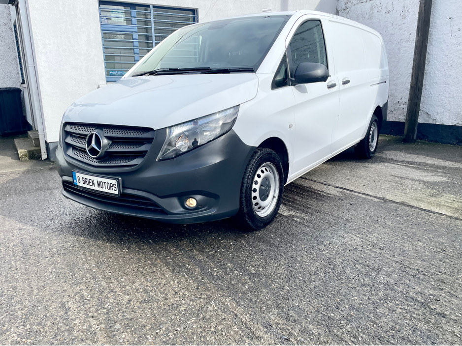 2023 Mercedes-Benz Vito - image 34