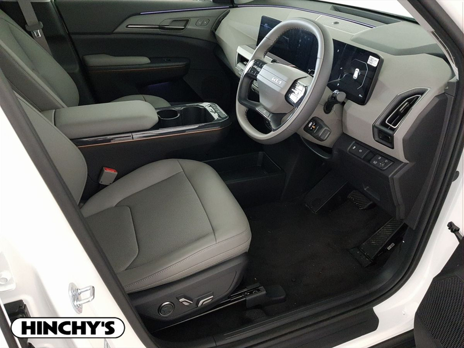 2026 Kia EV5 - image 6