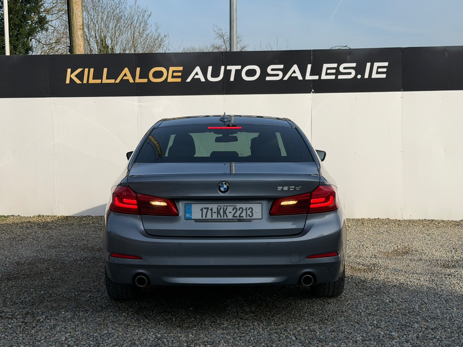 2017 BMW 5 Series - image 7