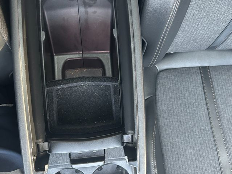 2019 Peugeot 3008 - image 29