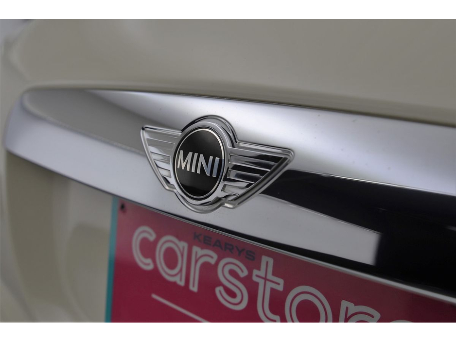 2020 MINI Hatch 1.5 AUTO 5DR *REVERSE CAM*PARK SENSORS* €22,890
