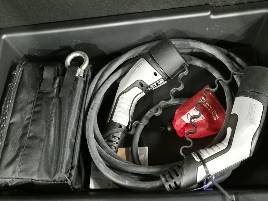 2022 Peugeot 3008 1.6PHEV 4x4, GT PREMIUM 225 BHP, ONLY 47000kms, FULL SERVICE HISTORY, SPOTLESS, GREAT VALUE €27,999