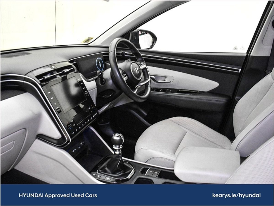 2022 Hyundai Tucson - image 5