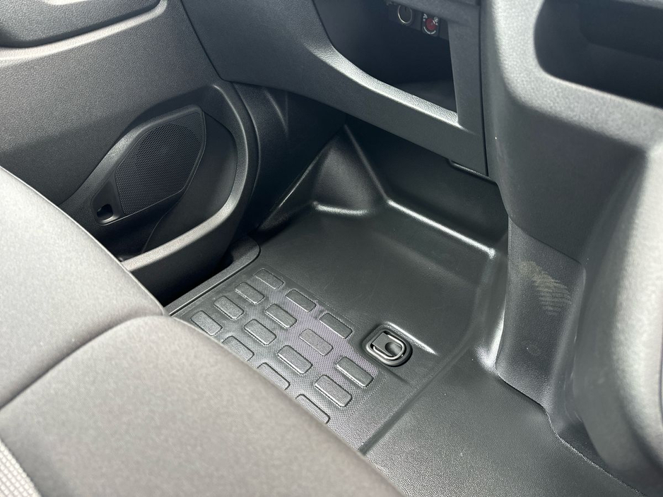 2026 Peugeot Expert - image 22