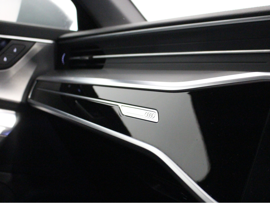 2020 Audi A6 - image 31