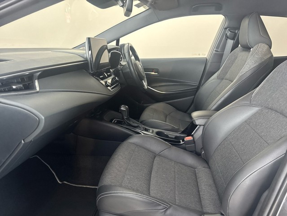 2024 Toyota Corolla HYBRID LUNA SPORT H/B €30,950