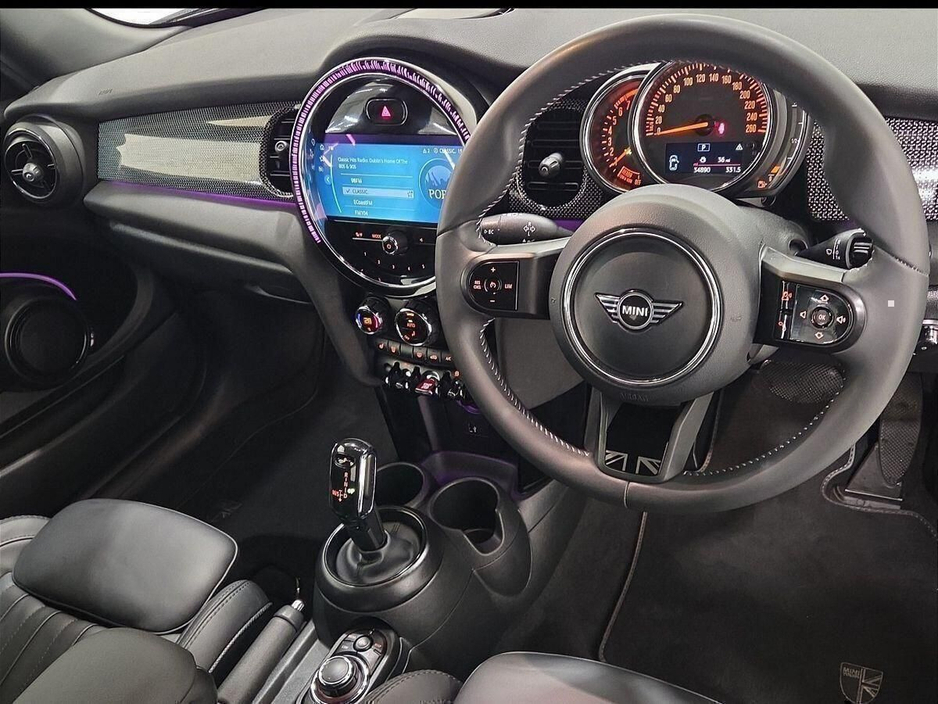 2023 MINI Hatch - image 6