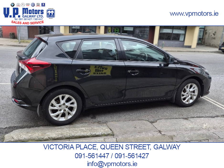 2018 Toyota Auris - image 6