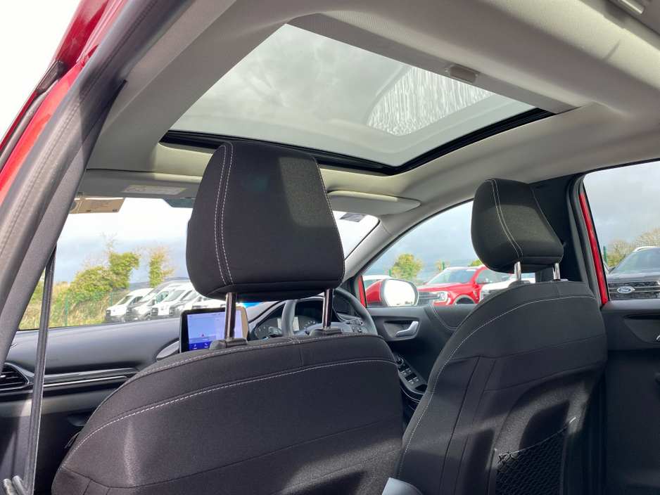 2023 Ford Puma Titanium 1.0 MHEV 125BHP... Sunroof, camera, heated seats