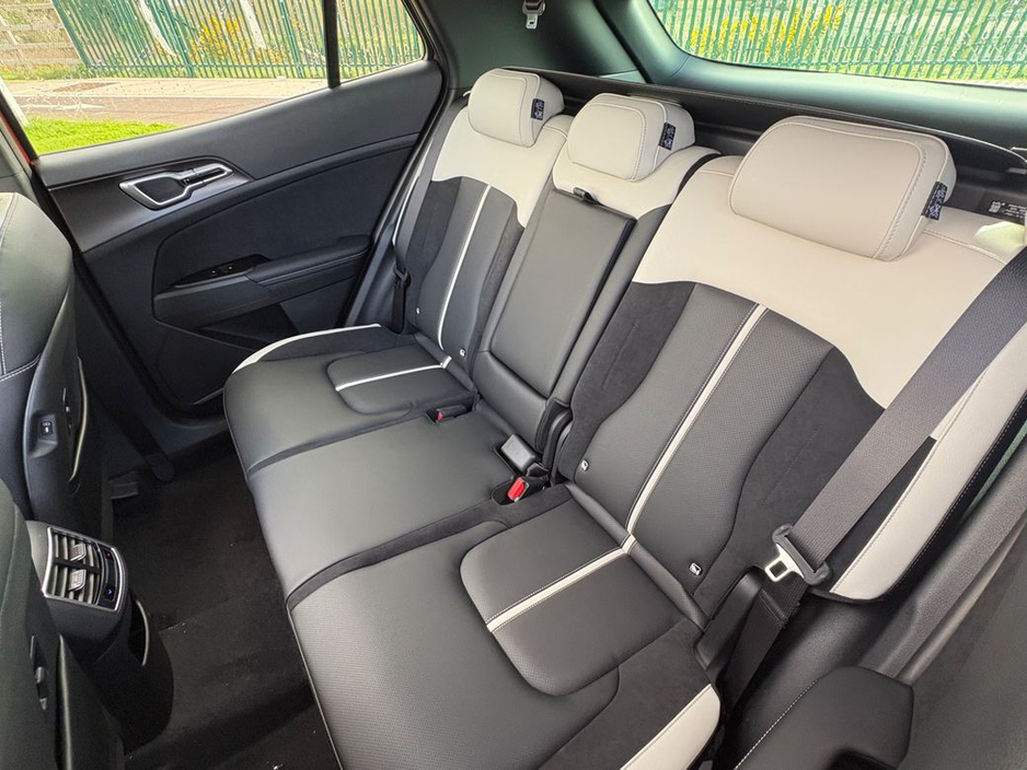 2026 Kia Sportage - image 14
