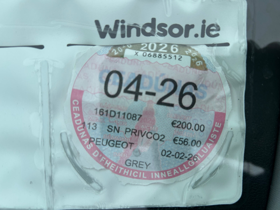 2016 Peugeot 5008 - image 12