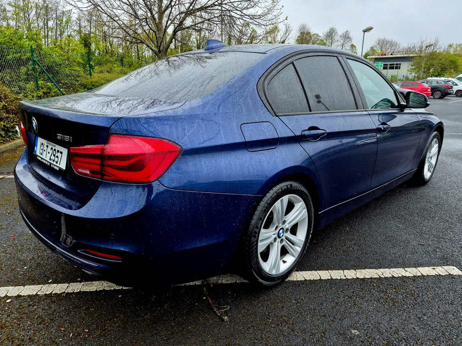 2019 BMW 3 Series - image 7