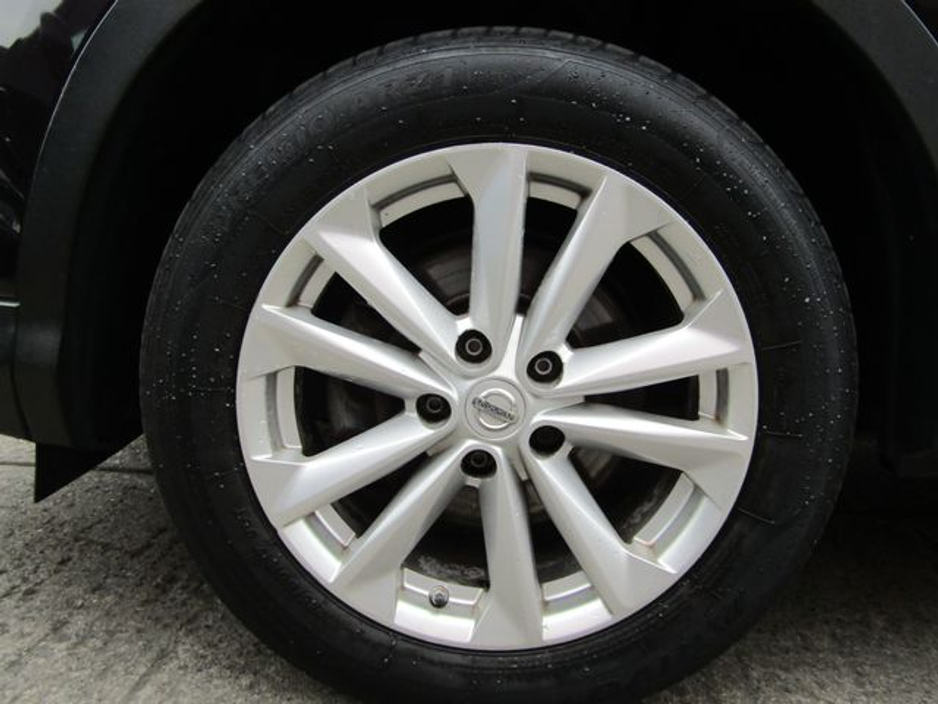 2014 Nissan Qashqai - image 36