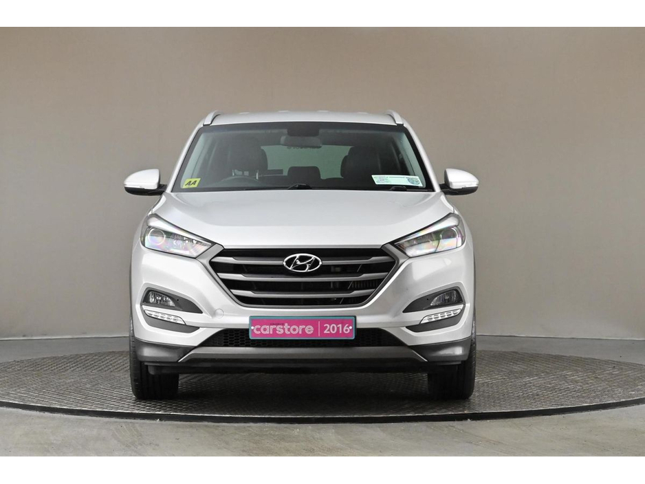 2016 Hyundai Tucson - image 2