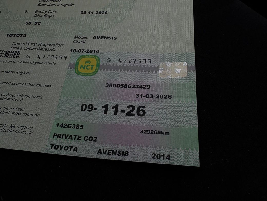 2014 Toyota Avensis - image 5