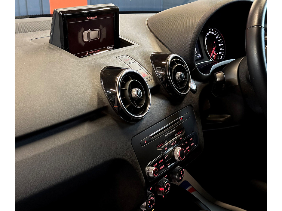 2018 Audi A1 - image 34