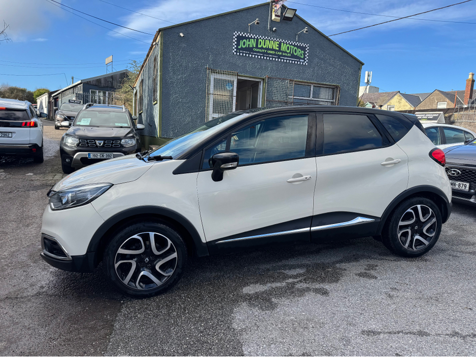 2015 Renault Captur Intense high driving position €8,900