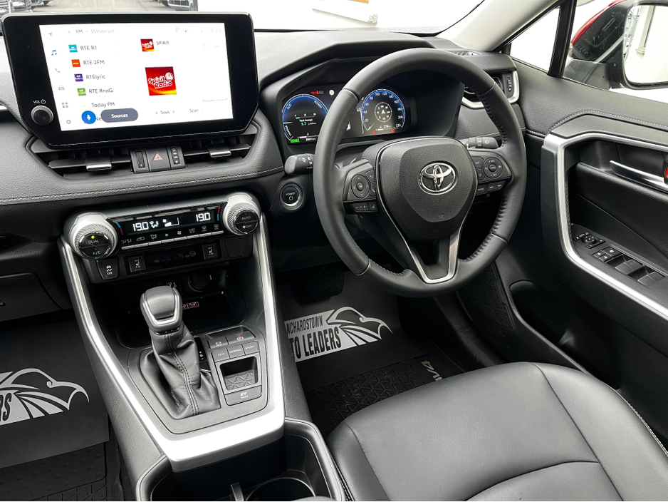 2025 Toyota Rav4 2.5 HYBRID SOL AUTO 218 BHP LEATHER €43,995