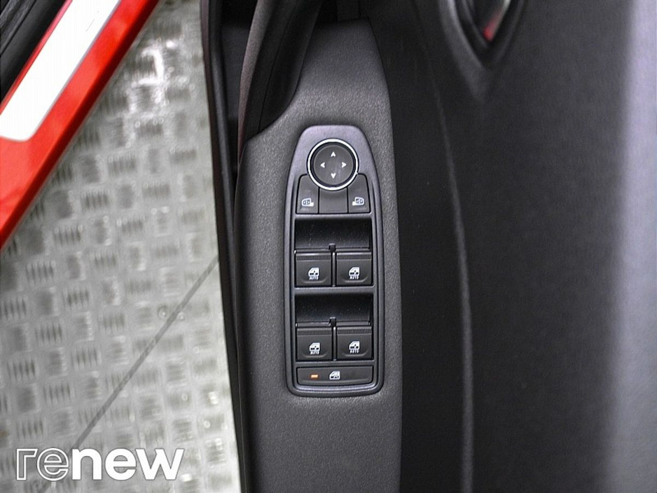 2022 Renault Captur - image 22