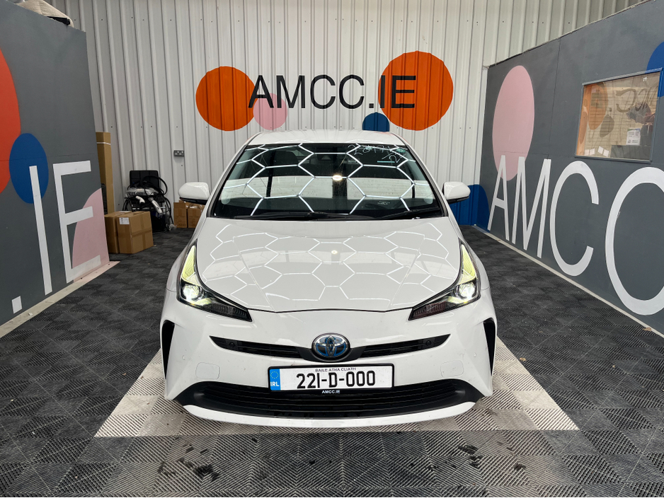 2022 Toyota Prius - image 6