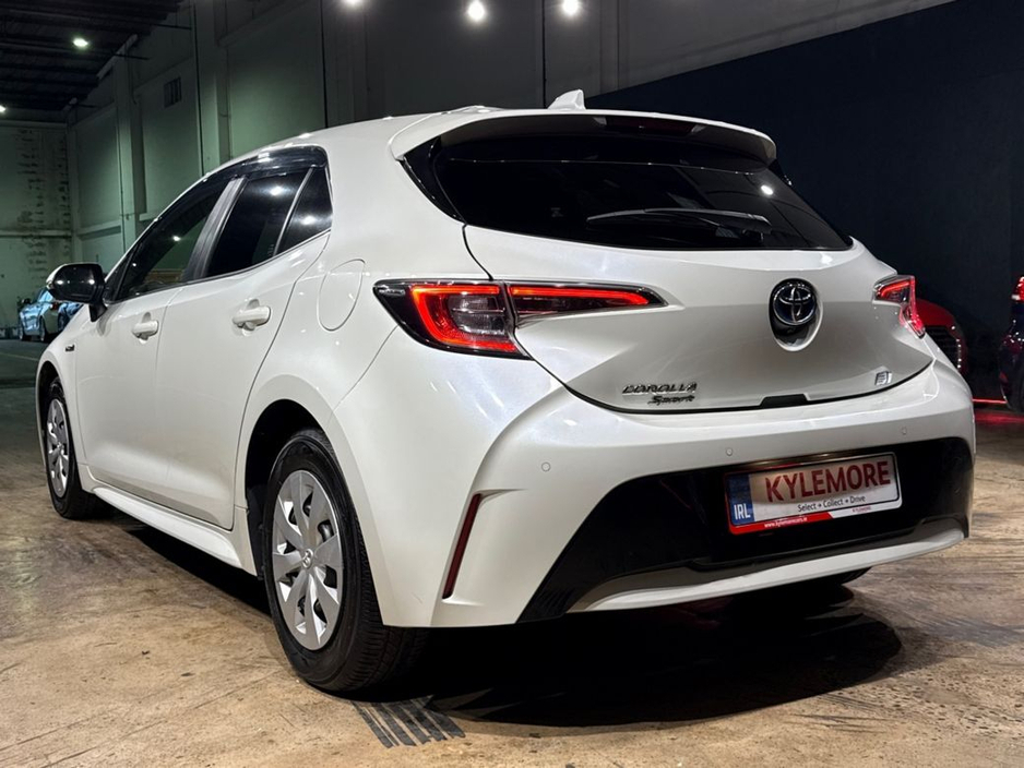 2020 Toyota Corolla 1.8 HYBRID - MULTI FUNCTION STEERING WHEEL - CRUISE CONTROL - LANE KEEP ASSIST - HEATING / AC CONTROLS - REVERSE CAMERA - ELECTRIC WINDOWS €20,950