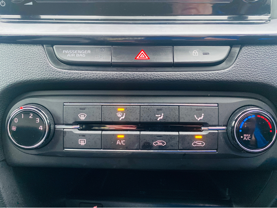 2021 Kia Ceed - image 19