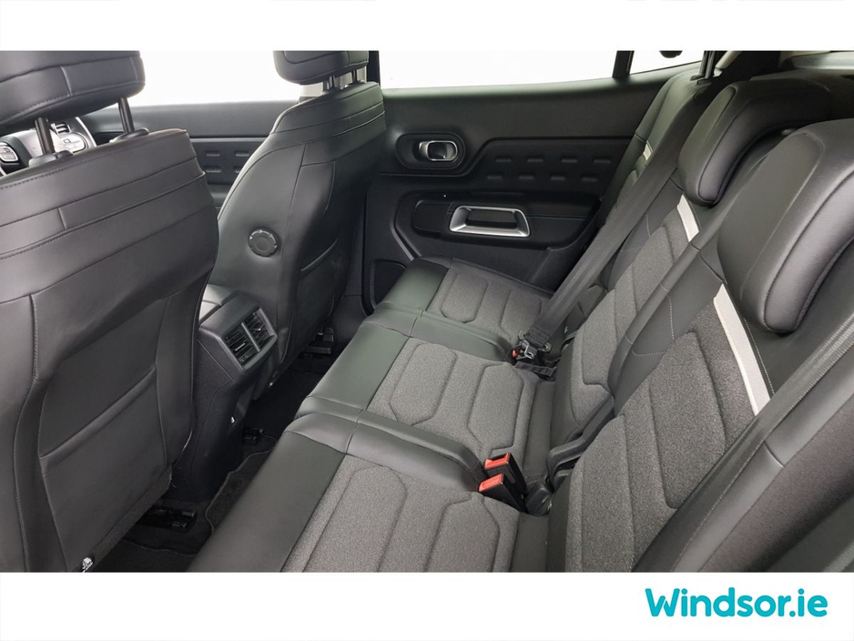 2025 Citroen C5 Aircross - image 8