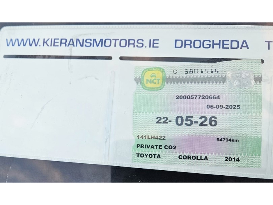 2014 Toyota Corolla - image 9