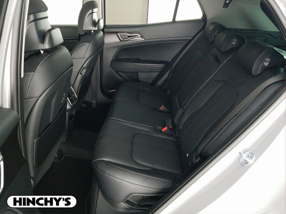 2026 Kia Sportage - image 7