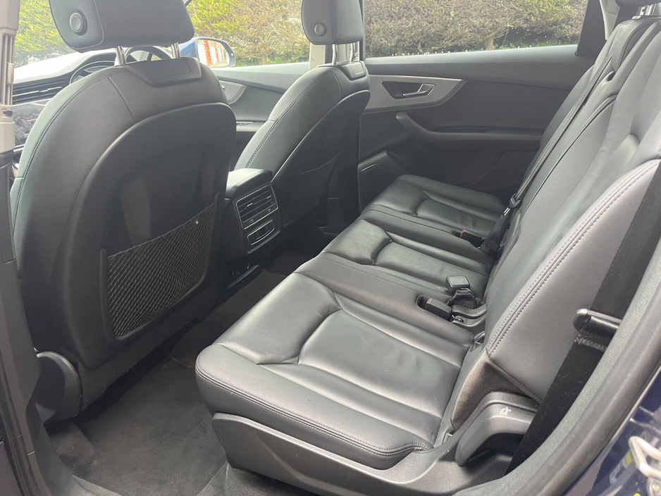 2022 Audi Q7 - image 21