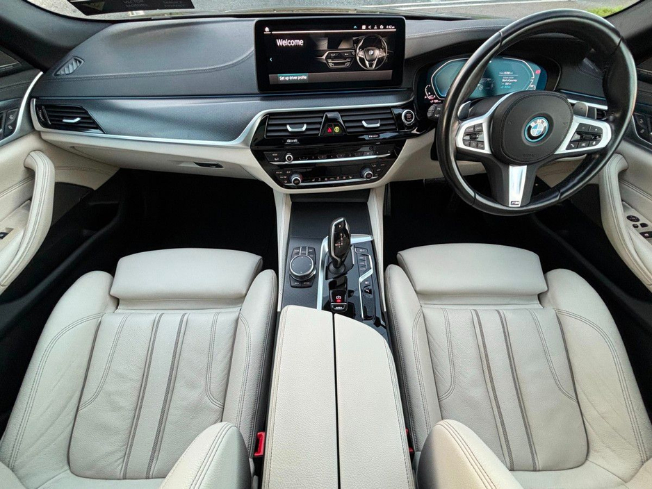 2023 BMW 5 Series 530E M-SPORT SUNROOF IVORY LEATHER €44,995